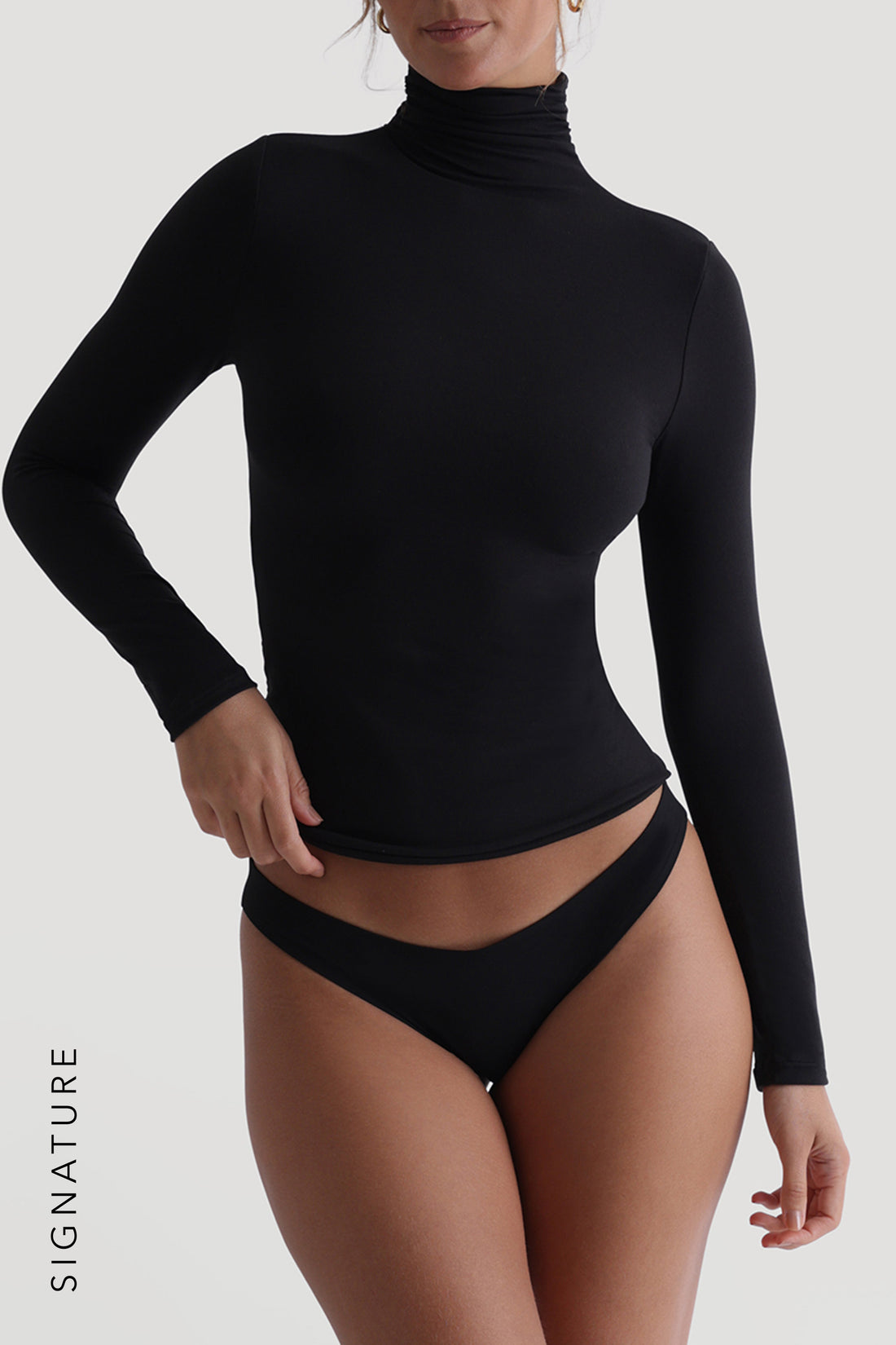 Refined Long Sleeve Turtleneck T-Shirt - Black